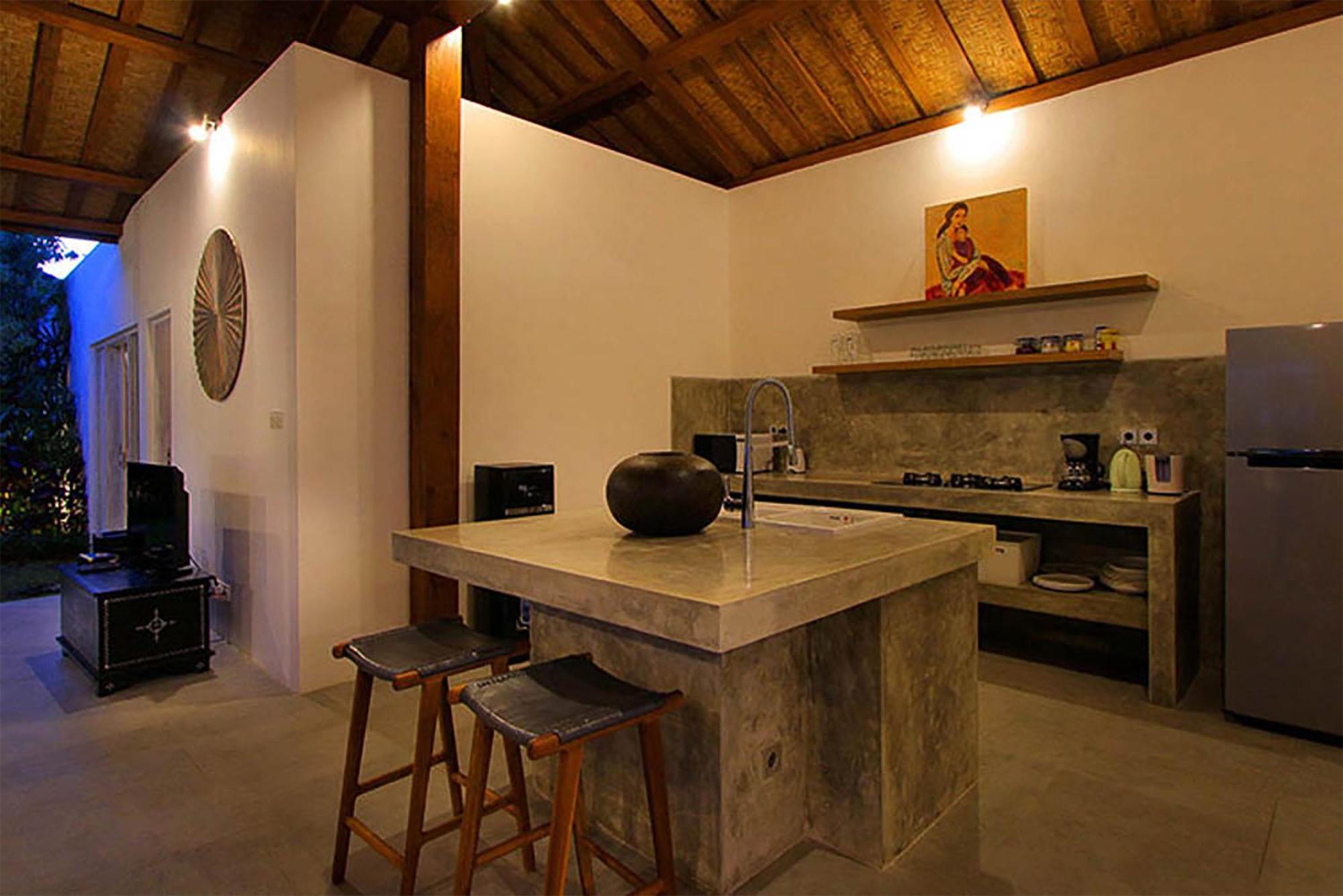 Central Oberoi, Seminyak, Newly Refurbished Villa Zayya