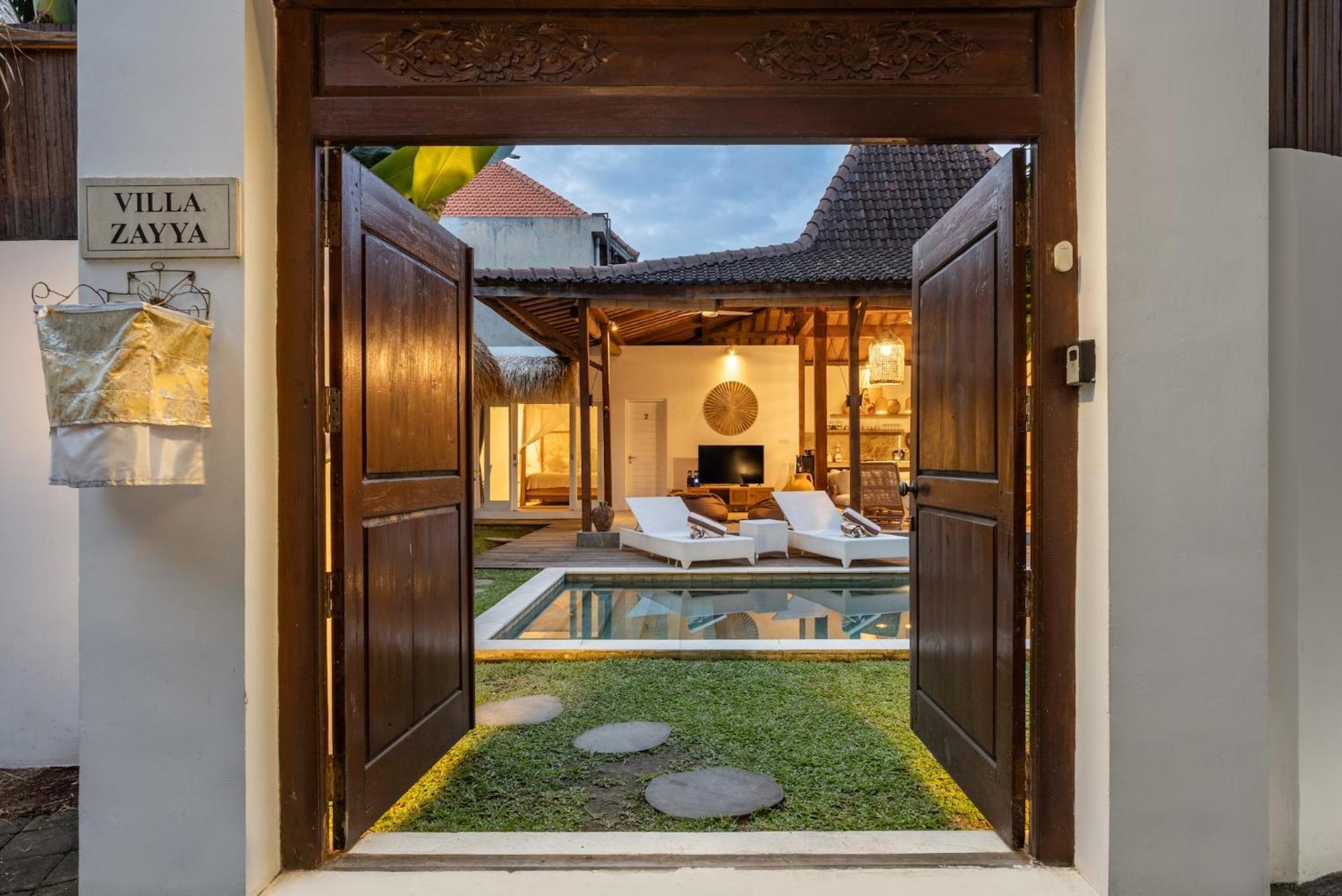 Central Oberoi, Seminyak, Newly Refurbished Villa Zayya Villa