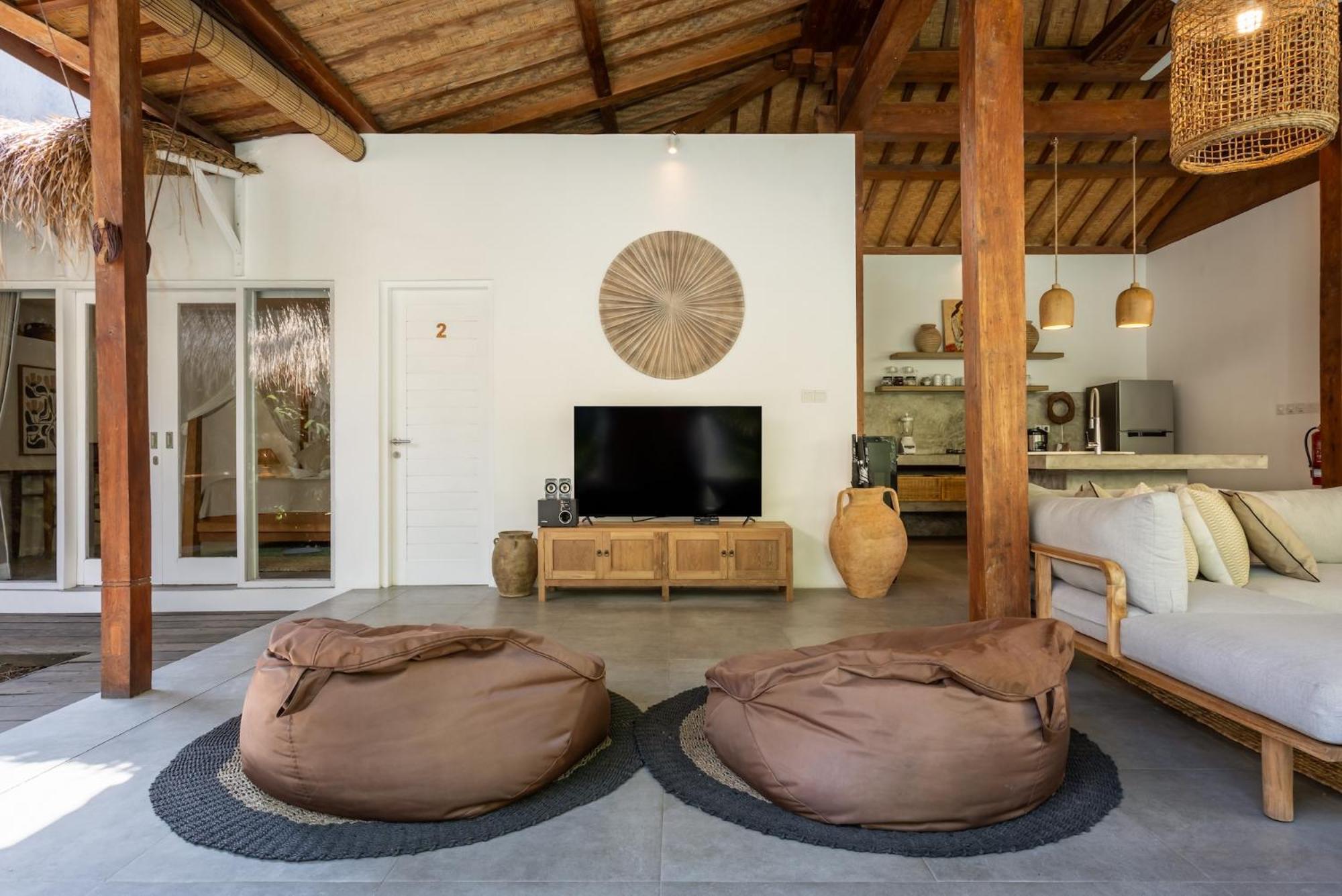Central Oberoi, Seminyak, Newly Refurbished Villa Zayya *