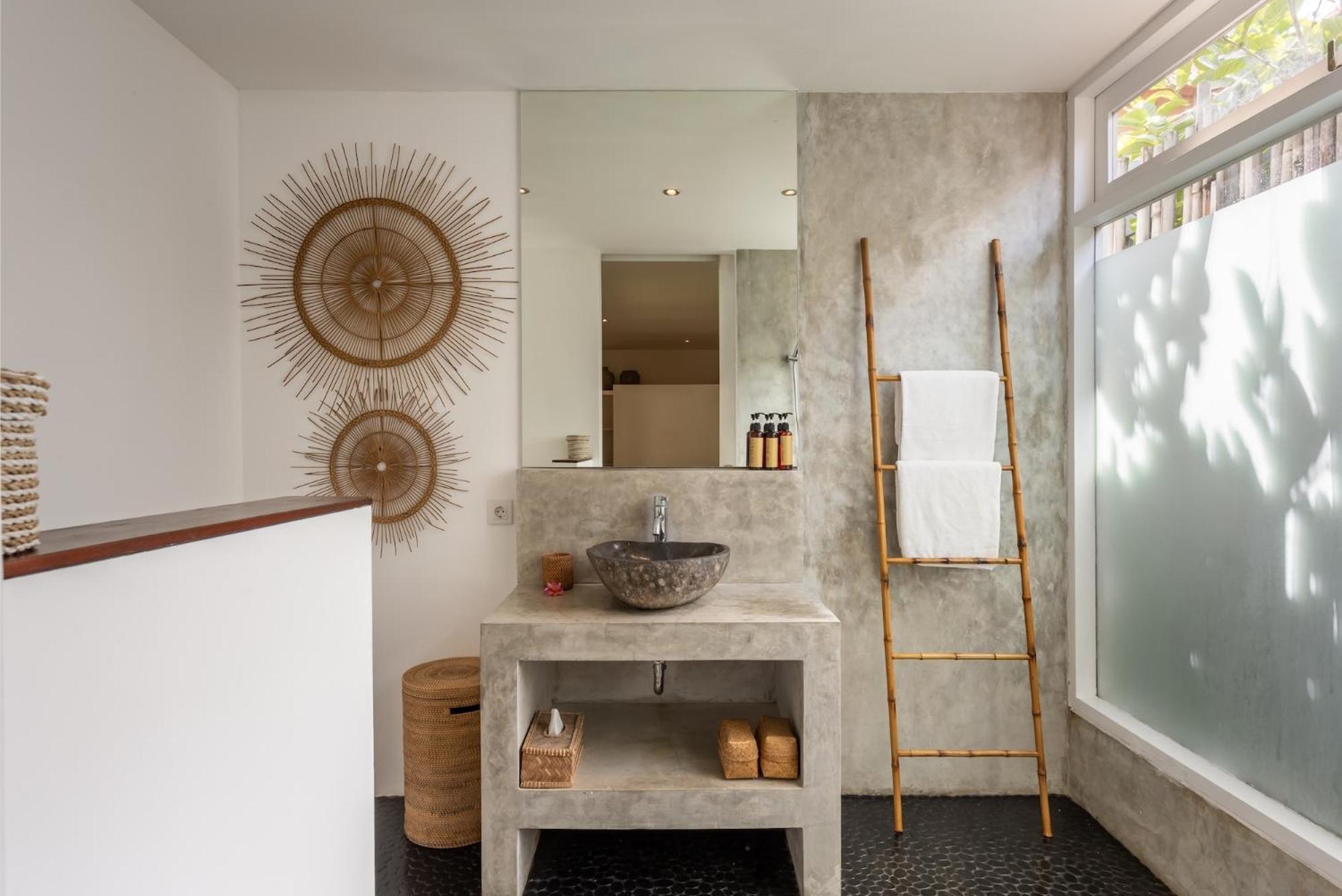 Villa Central Oberoi, Seminyak, Newly Refurbished Villa Zayya *